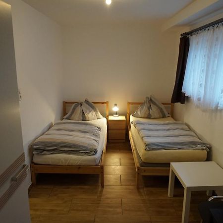לאובן Apartment Zirkusstrasse מראה חיצוני תמונה